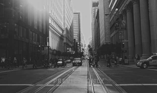 Downtown San Francisco | People Walking | Middle Of The Street ...